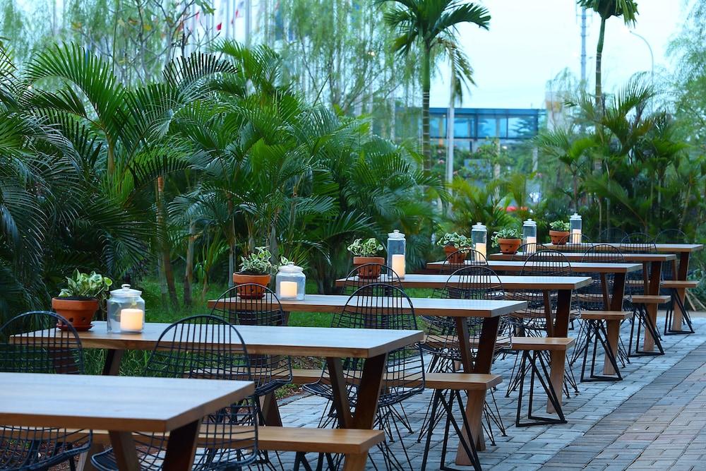 Hotel Santika Premiere Ice - Bsd City Serpong Eksteriør bilde