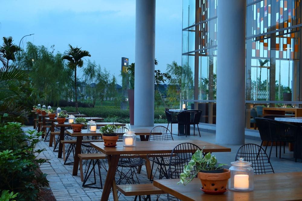 Hotel Santika Premiere Ice - Bsd City Serpong Eksteriør bilde
