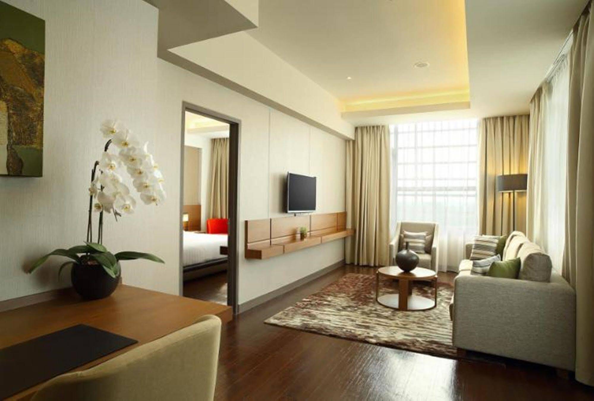 Hotel Santika Premiere Ice - Bsd City Serpong Eksteriør bilde
